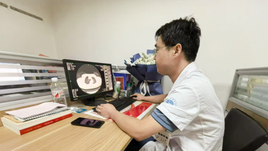 陈赫不语只是一味替陈建斌挡吃的,最快香港正版挂牌彩图图片,创新典义解读_经典版V1.35